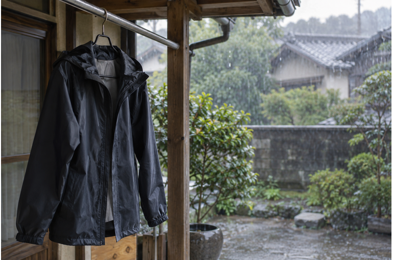 雨具は、使った後まで。