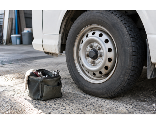 車両の費用を、月ごとだけで見ない。
