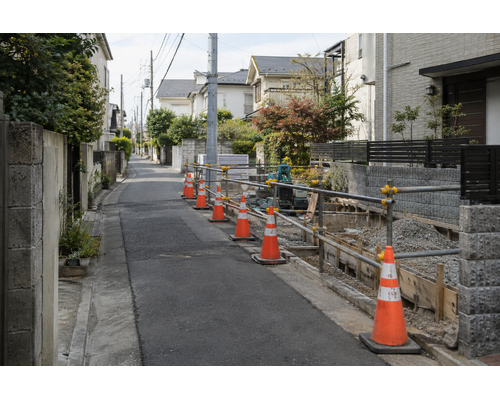いつもの道にも、迂回の余地を。