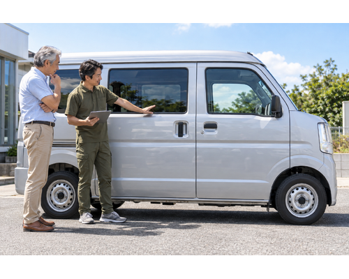初めての軽バン選び。中古車を見るときは価格以外も確認