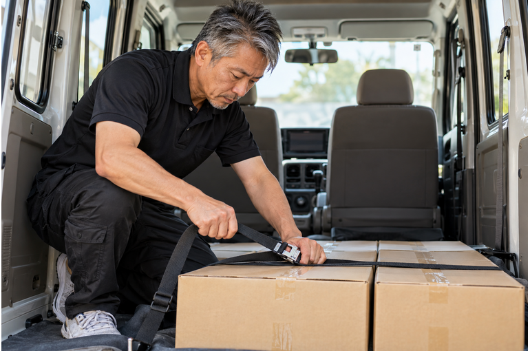 小さな荷物でも動かさない。軽バンの荷崩れを防ぐ考え方